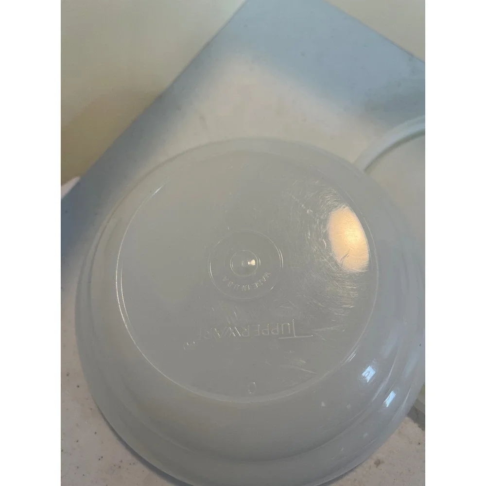 Tupperware 155-75 Vintage Translucent White Round Bowl with Lid Seal